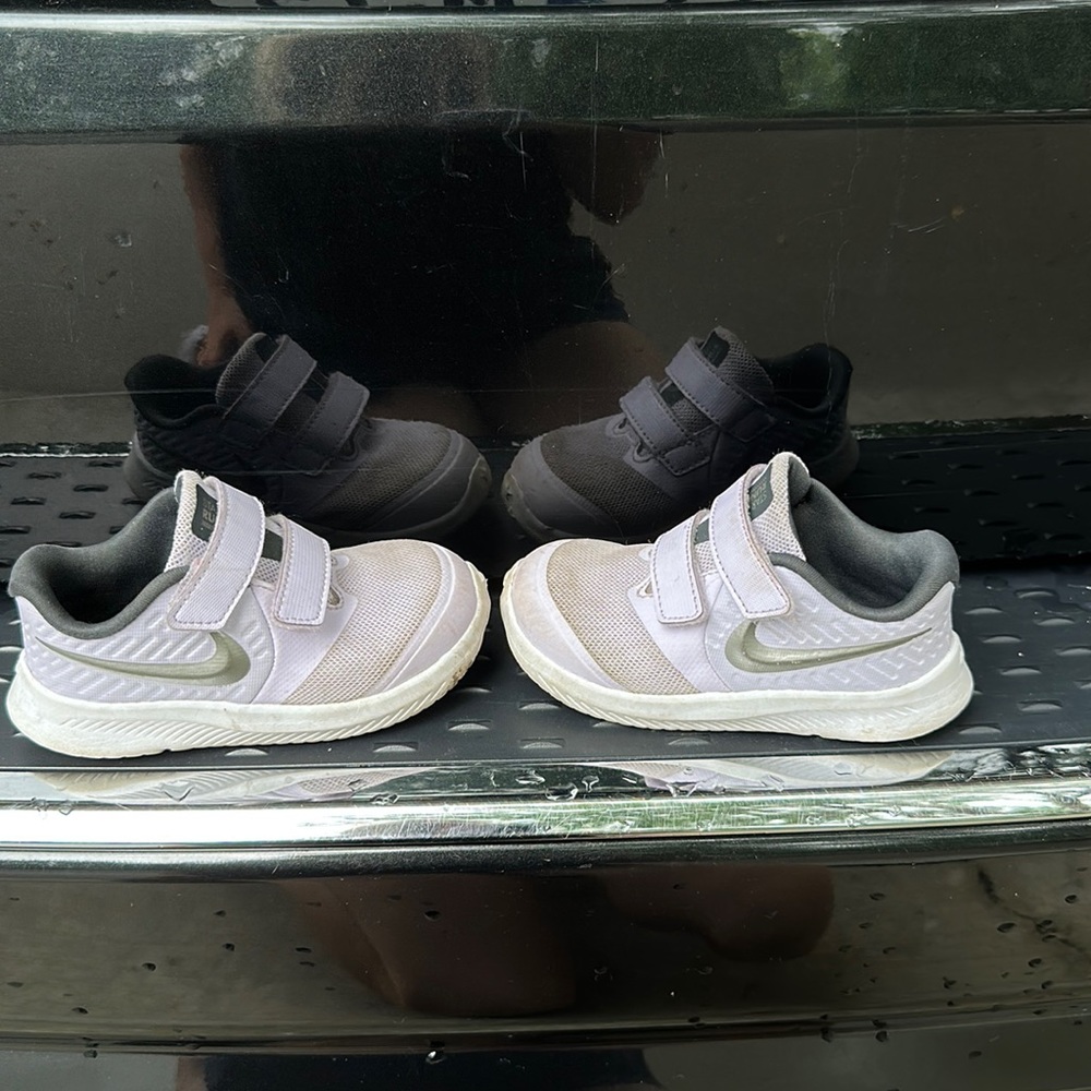 Toddler Girls Nike Velcro Strap Shoes 7